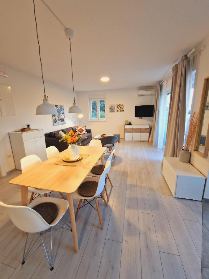 Apartments Nina Ραμπ Εξωτερικό φωτογραφία
